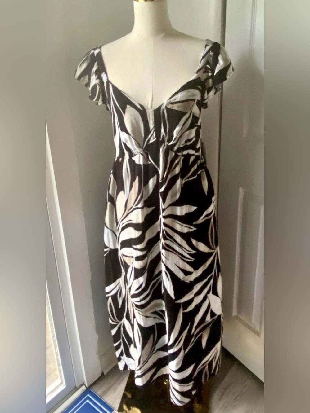 Women's Cotton Summer/ Spring Midi Dress, Flutter Sleeves, Tropical Leaf Print M